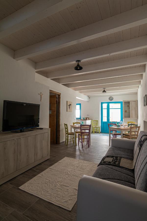 La Vecchia Dimora Bed & Breakfast Marrubiu Ngoại thất bức ảnh